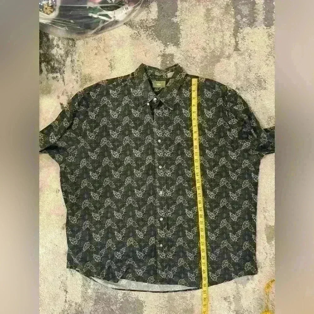 Men’s Natural Issue Button Down - Picture 6 of 6